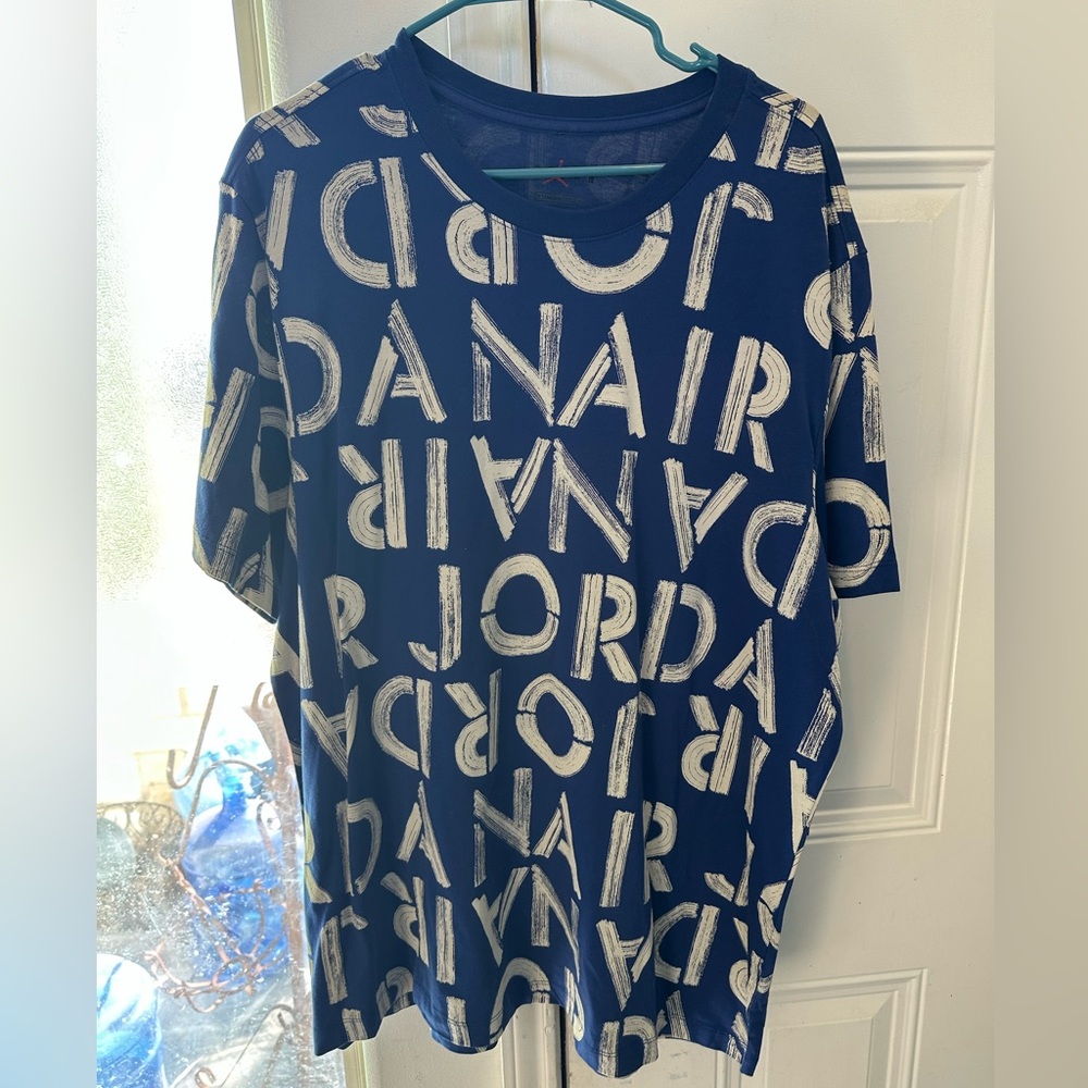 Jordan Navy T-Shirt with Red Logo Allover Print - Picture 3 of 7